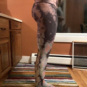 Teeki green eagle leggings